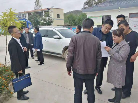 平?jīng)鲢垂鹃_展“踐行初心使命，助推脫貧攻堅(jiān)”主題黨日活動(dòng)(圖3)