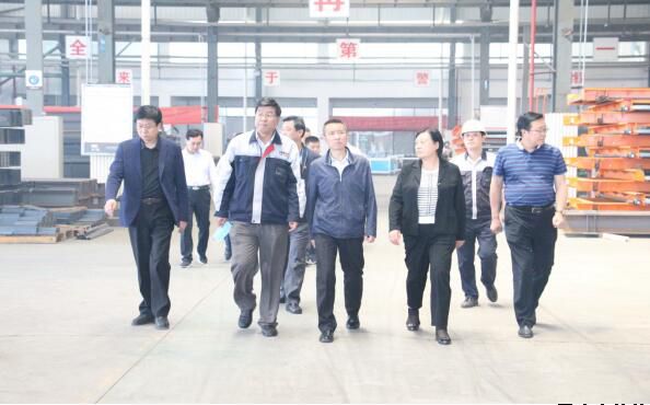 省工信廳督導(dǎo)調(diào)研甘肅泓盛達(dá)科技有限責(zé)任公司生產(chǎn)經(jīng)營及項目建設(shè)情況(圖1) 省工信廳督導(dǎo)調(diào)研甘肅泓盛達(dá)科技有限責(zé)任公司生產(chǎn)經(jīng)營及項目建設(shè)情況(圖1)