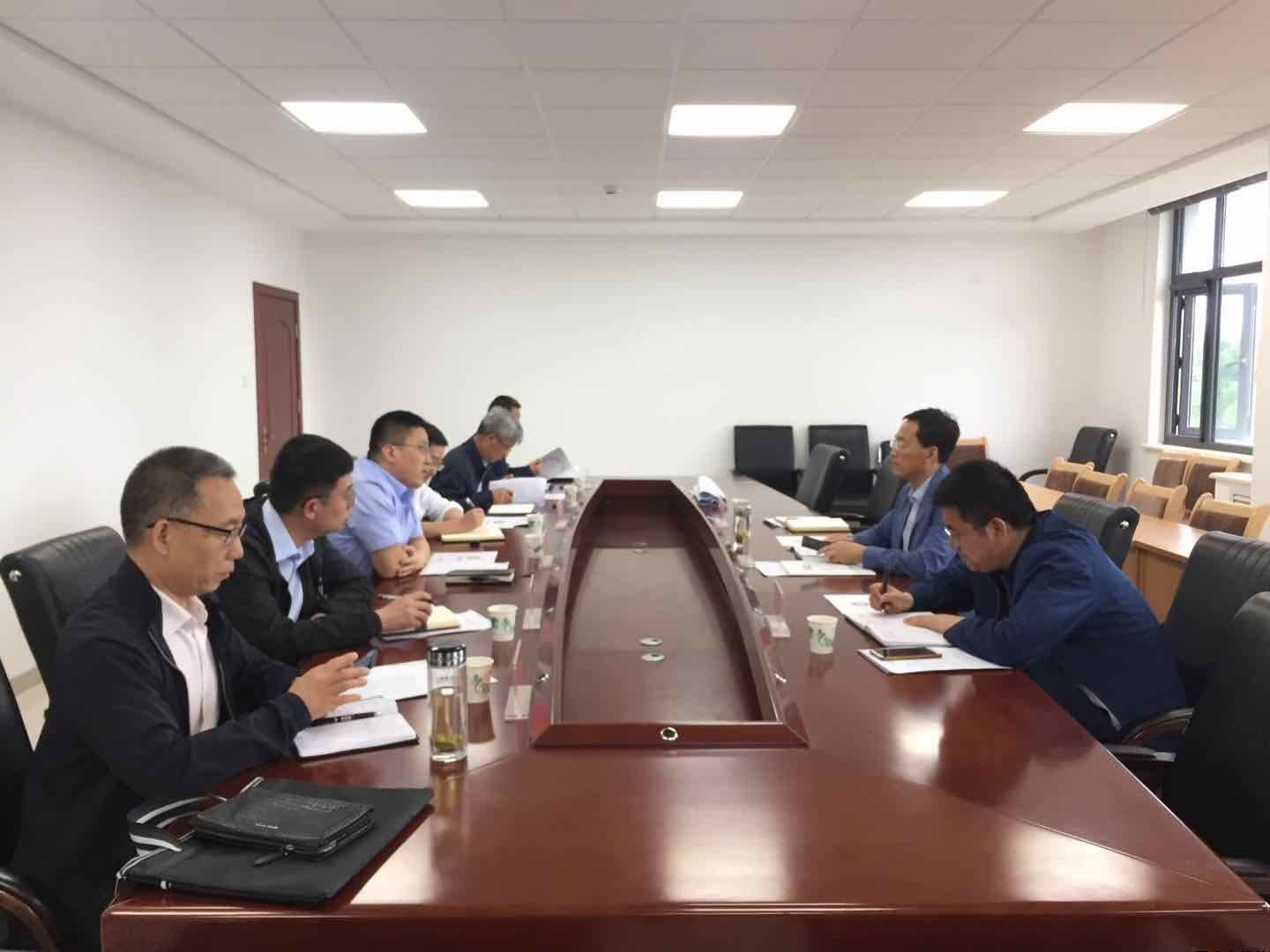 國家開發(fā)銀行甘肅分行客戶四處處長樊凱一行調(diào)研泓源公司(圖2) 國家開發(fā)銀行甘肅分行客戶四處處長樊凱一行調(diào)研泓源公司(圖2)