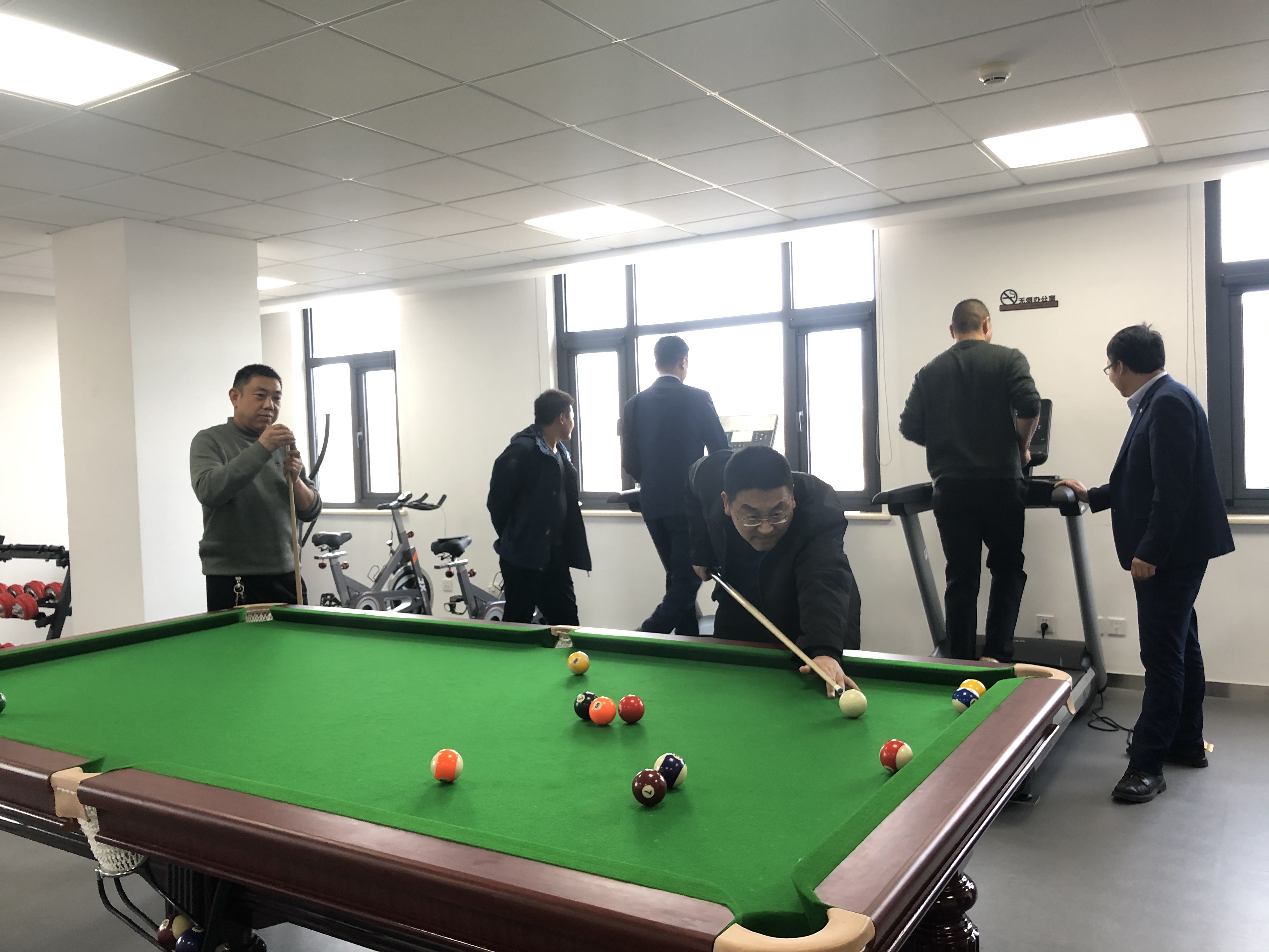 泓源公司舉辦“慶元旦、迎新春”職工乒乓球臺球比賽(圖5)