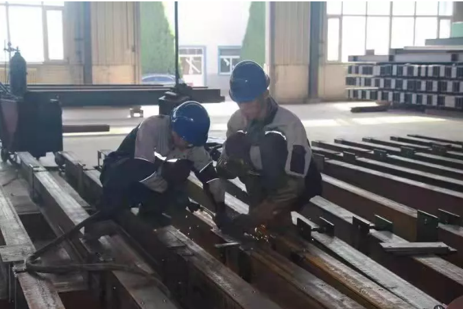 “國慶假日我在崗”——用堅守書寫泓源精神(圖3) “國慶假日我在崗”——用堅守書寫泓源精神(圖3)