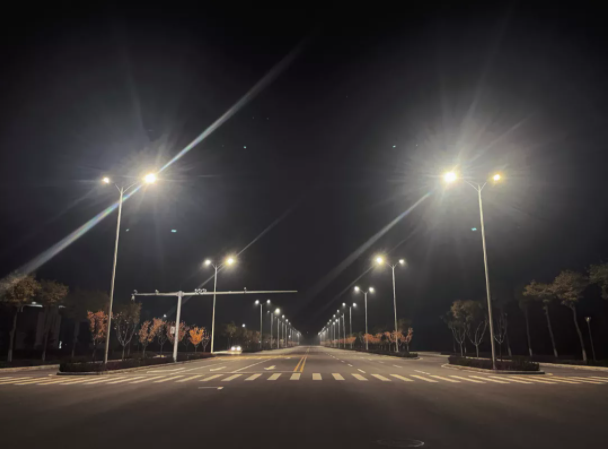 文明創(chuàng)建我先行——市產(chǎn)投集團(tuán)積極組織參加全市志愿服務(wù)集中示范活動(圖4)