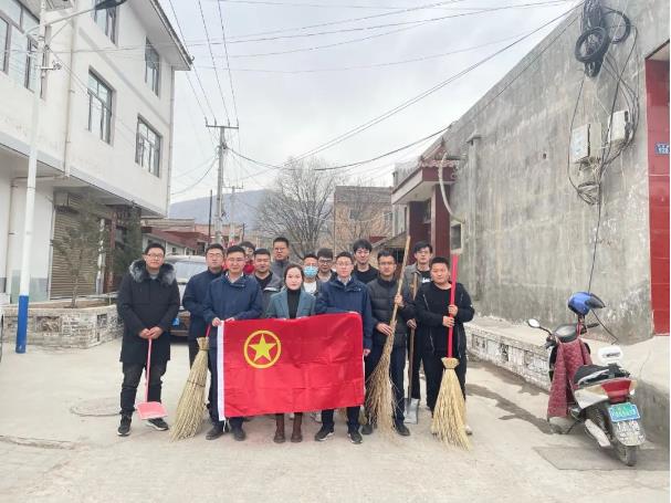 市產(chǎn)投集團(tuán)團(tuán)委開(kāi)展“學(xué)雷鋒義務(wù)清掃活動(dòng)”(圖3) 市產(chǎn)投集團(tuán)團(tuán)委開(kāi)展“學(xué)雷鋒義務(wù)清掃活動(dòng)”(圖3)