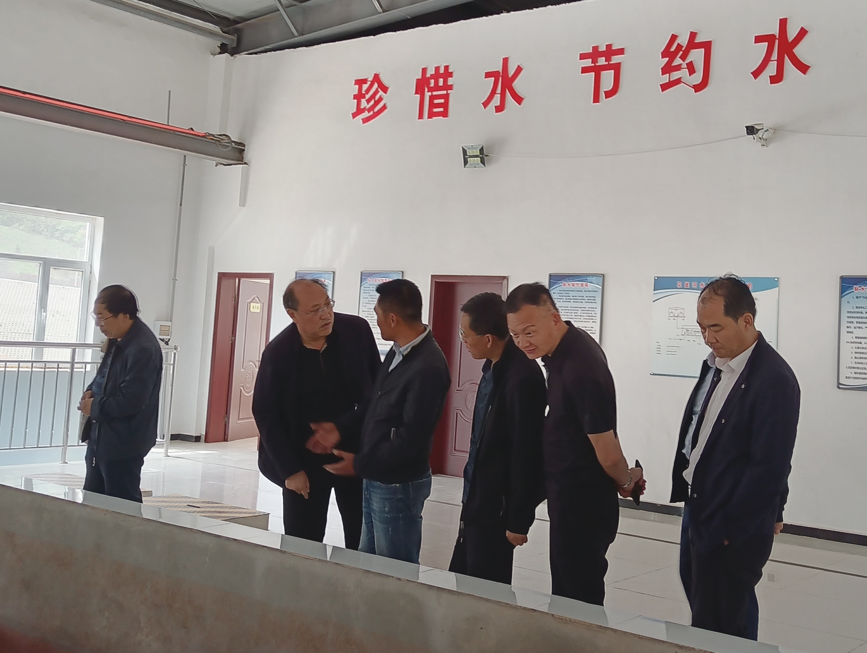 市產(chǎn)投集團(tuán)赴甘肅水建公司開展全面調(diào)研(圖3) 市產(chǎn)投集團(tuán)赴甘肅水建公司開展全面調(diào)研(圖3)