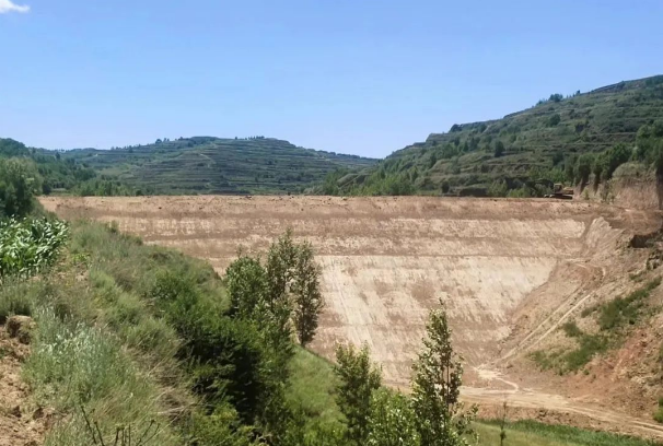 市產(chǎn)投集團(tuán)上半年項(xiàng)目建設(shè)進(jìn)展順利(圖11) 市產(chǎn)投集團(tuán)上半年項(xiàng)目建設(shè)進(jìn)展順利(圖11)