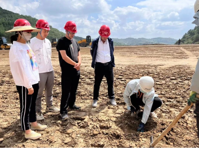 市產(chǎn)投集團(tuán)百名員工下一線真磨礪練本領(lǐng)(圖5) 市產(chǎn)投集團(tuán)百名員工下一線真磨礪練本領(lǐng)(圖5)