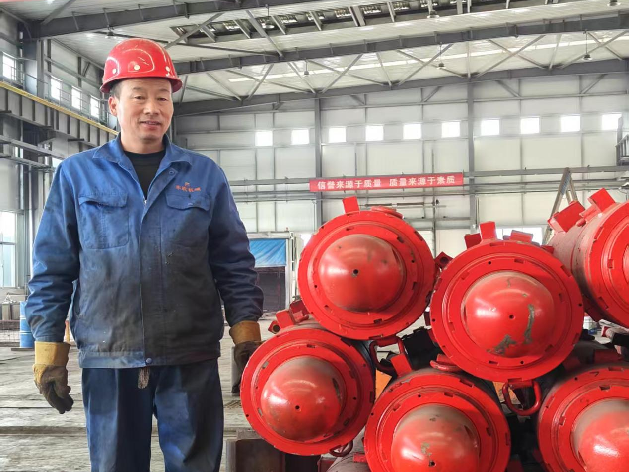 中共平?jīng)鍪谢A(chǔ)產(chǎn)業(yè)投資集團有限公司委員會關(guān)于對2024年度“產(chǎn)投榜樣”進行公示的公告(圖1) 中共平?jīng)鍪谢A(chǔ)產(chǎn)業(yè)投資集團有限公司委員會關(guān)于對2024年度“產(chǎn)投榜樣”進行公示的公告(圖1)