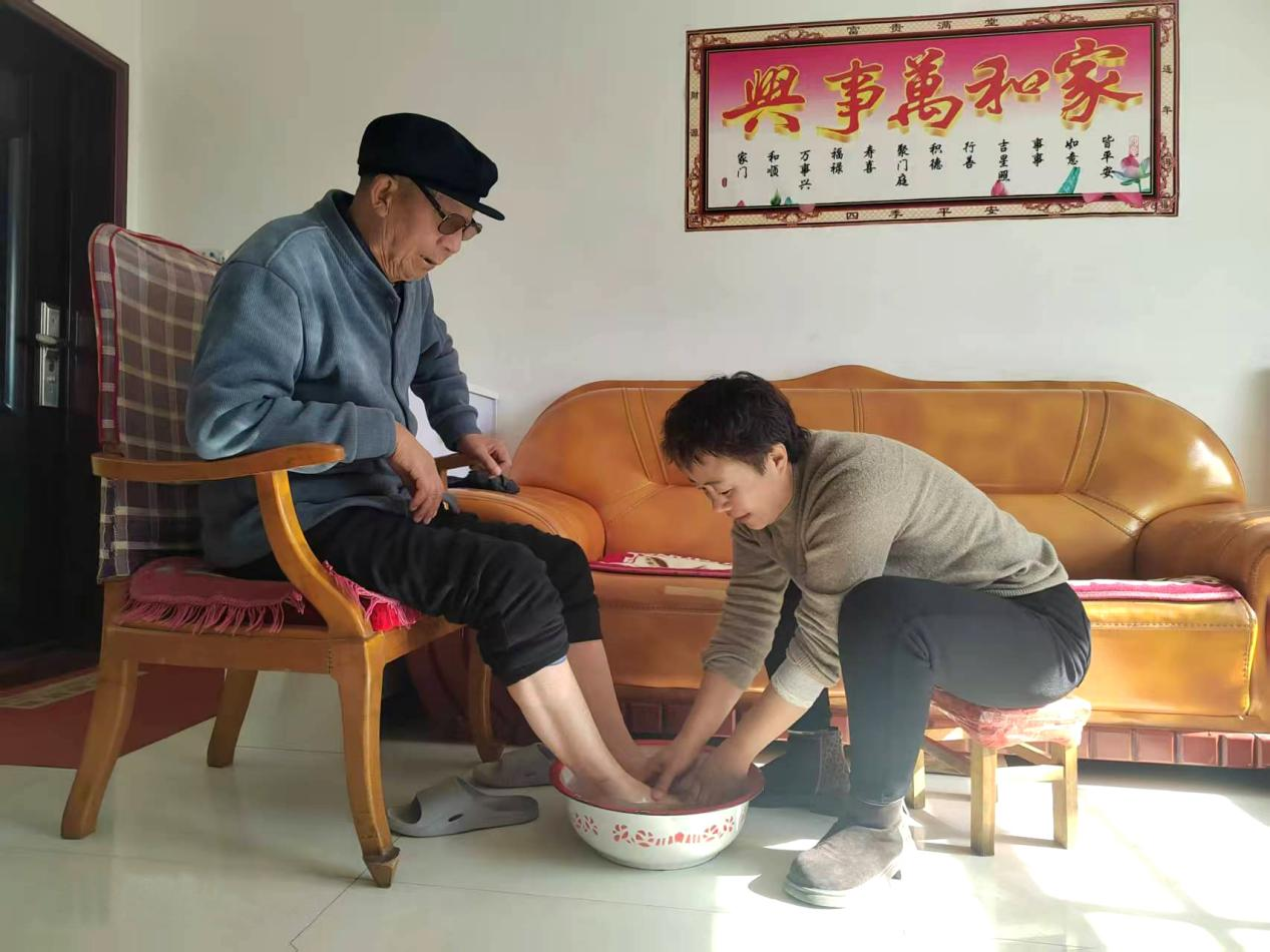 中共平?jīng)鍪谢A(chǔ)產(chǎn)業(yè)投資集團有限公司委員會關(guān)于對2024年度“產(chǎn)投榜樣”進行公示的公告(圖5) 中共平?jīng)鍪谢A(chǔ)產(chǎn)業(yè)投資集團有限公司委員會關(guān)于對2024年度“產(chǎn)投榜樣”進行公示的公告(圖5)